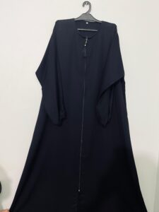 black nida fabric abaya tussel & zip